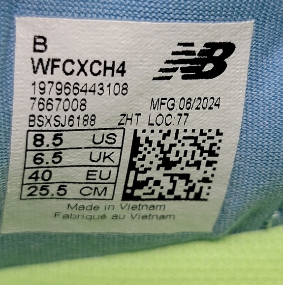 New Balance Fuelcell Rebel V4 WFCXCH4 Women Size 8.5 Running Shoes Aqua New - Picture 4 of 10